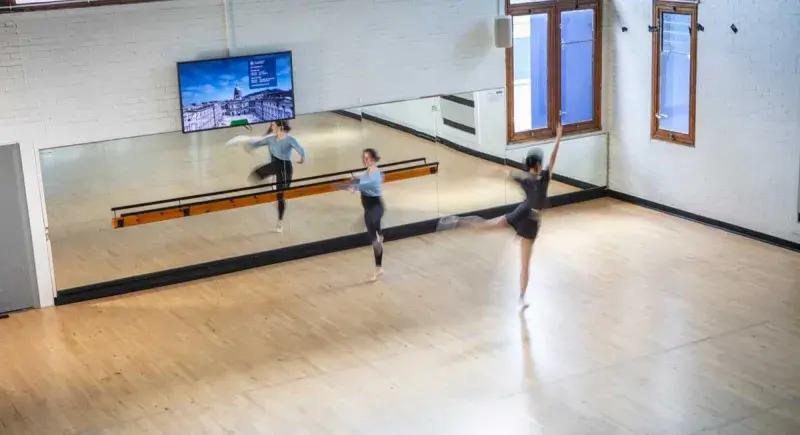 Dancers doing ballet